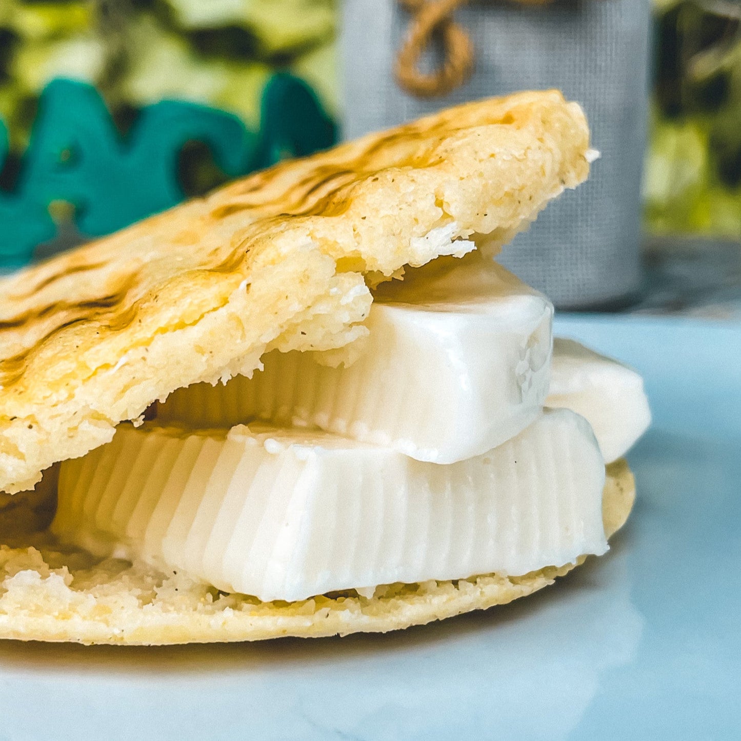 AREPA DE QUESO DE MANO CONGELADA UNI