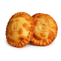 Pastelitos en formato cuadrado con fondo blanco
